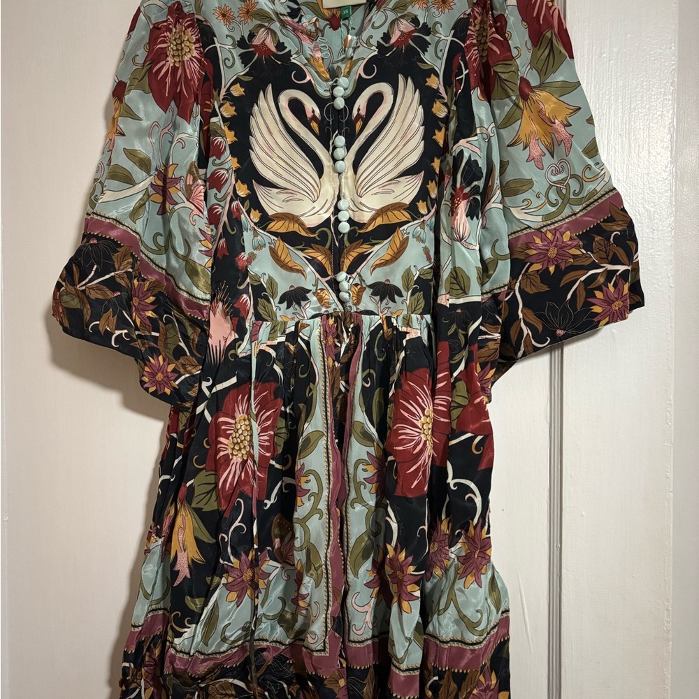 FARM RIO Floral Swan Print Dress